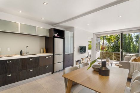 Photo of property in 3/73 Princes Street, Northcote Point, Auckland, 0627