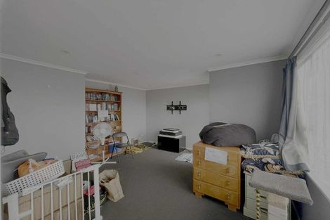 Photo of property in 12 Karaka Street, Merrilands, New Plymouth, 4312