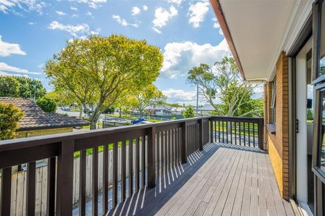 Photo of property in 1/53 Butley Drive, Farm Cove, Auckland, 2012