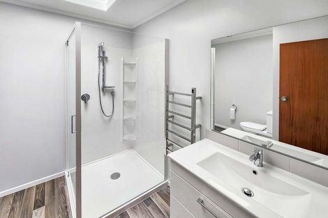 Photo of property in 2 Ferretti Grove, Avalon, Lower Hutt, 5011