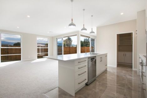 Photo of property in 16 Layla Place, Katikati, 3178