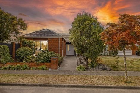 Photo of property in 8 Thornlea Place, Halswell, Christchurch, 8025