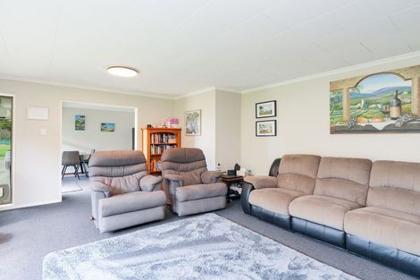 Photo of property in 73 Flora Road East, Makarewa, Invercargill, 9876