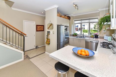 Photo of property in 4 Trecarne Street, Karaka, Papakura, 2113