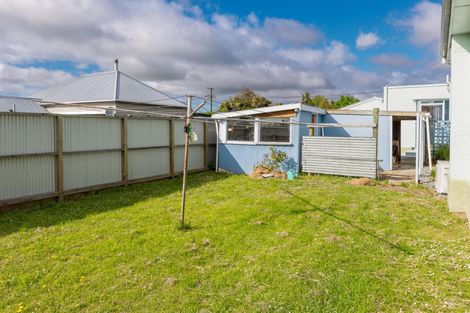 Photo of property in 53 Rhodes Street, Waimate, 7924