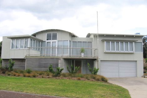 Photo of property in 19 Mountain Vista Place, Pauanui, Hikuai, 3579