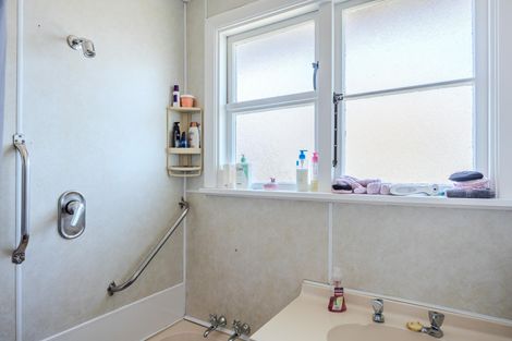 Photo of property in 12 Harlech Street, Oamaru North, Oamaru, 9400