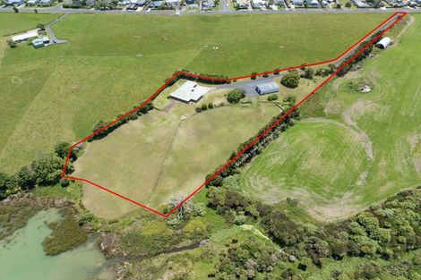 Photo of property in 49 Wharf Road, Clarks Beach, Pukekohe, 2679
