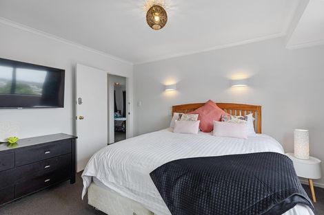 Photo of property in 198 Waitaha Road, Welcome Bay, Tauranga, 3112