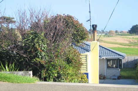 Photo of property in 30 Martin Road, Paraparaumu Beach, Paraparaumu, 5032