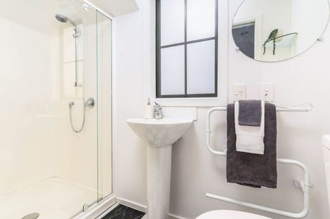 Photo of property in 70 Erlestoke Crescent, Churton Park, Wellington, 6037