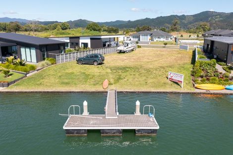 Photo of property in 43 Awatea Drive, Whitianga, 3510