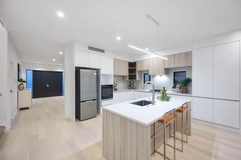 Photo of property in 7 Hanikura Street, Long Bay, Auckland, 0630