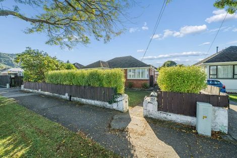 Photo of property in 82 Pine Avenue, Ebdentown, Upper Hutt, 5018