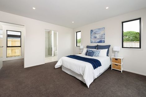 Photo of property in 71 Awatira Drive, Papamoa Beach, Papamoa, 3118