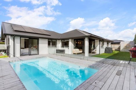Photo of property in 15 Bellamont Street, Kumeu, 0810
