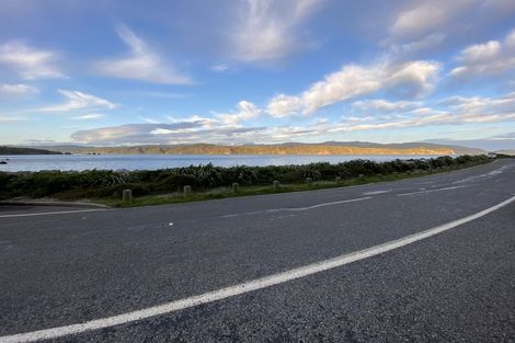 Photo of property in 168 Breaker Bay Road, Breaker Bay, Wellington, 6022