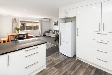 Photo of property in 1/13 Perendale Close, Somerville, Auckland, 2014