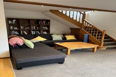 Photo of property in 24 Valley Road, Cashmere, Christchurch, 8022