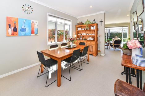 Photo of property in 4 Trecarne Street, Karaka, Papakura, 2113