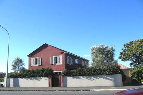 Photo of property in 1/71 Kitchener Road, Milford, Auckland, 0620