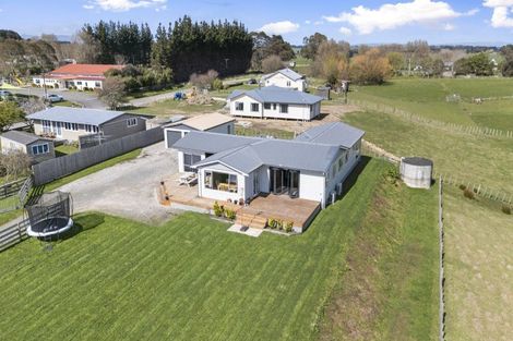 Photo of property in 20 Monteith Street, Halcombe, 4779