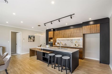 Photo of property in 15 Cutfield Lane, Kumeu, 0810