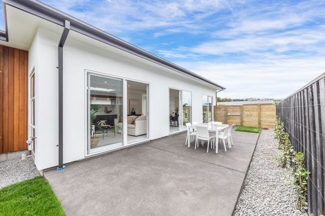 Photo of property in 23 Irvines Track, Halswell, Christchurch, 8025