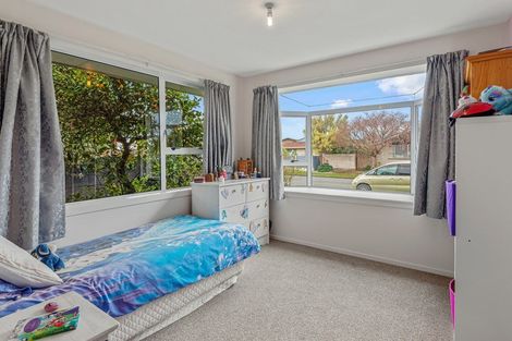 Photo of property in 21 Chilton Drive, Mairehau, Christchurch, 8052