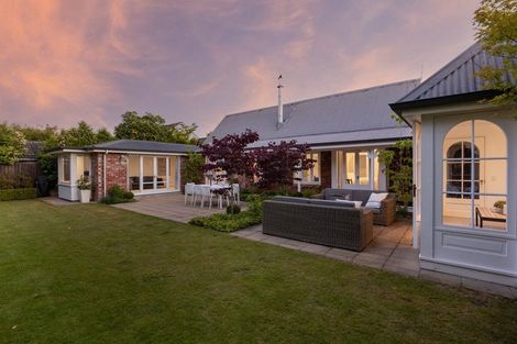 Photo of property in 40 Weka Street, Fendalton, Christchurch, 8041