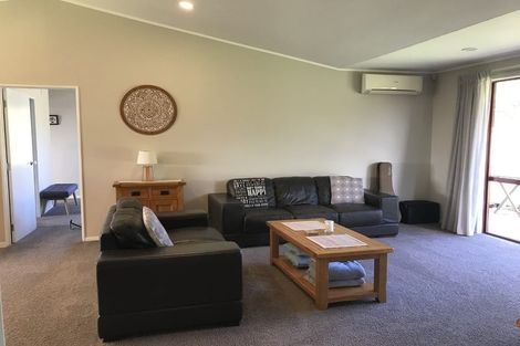 Photo of property in 2 Estaugh Close, Kauri, Kamo, 0185