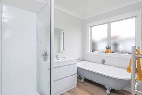 Photo of property in 142 Hakanoa Street, Huntly, 3700