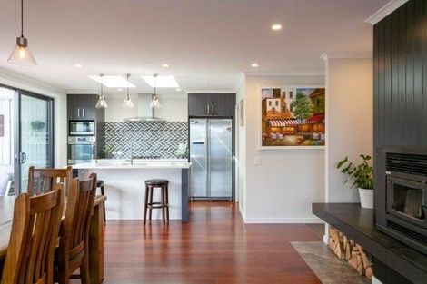 Photo of property in 206a Lake Terrace, Hilltop, Taupo, 3330