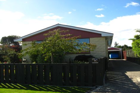 Photo of property in 13 Walnut Place, Mosgiel, 9024