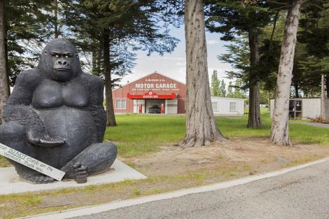 Photo of property in 16 Amberley Beach Road, Amberley, 7410