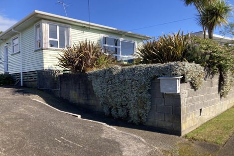 Photo of property in 32 Watene Crescent, Waitara, 4320