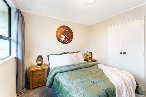 Photo of property in 14b Crystal Grove, Birchville, Upper Hutt, 5018