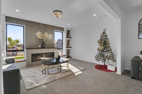 Photo of property in 7 Sanders Way, Rolleston, 7614