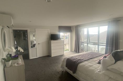 Photo of property in 6a Te Akau Crescent, Bucklands Beach, Auckland, 2012