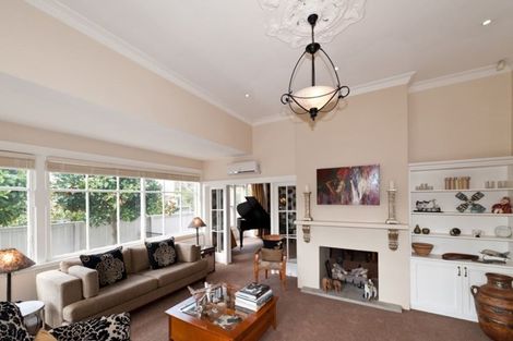 Photo of property in 18 Daresbury Lane, Fendalton, Christchurch, 8014