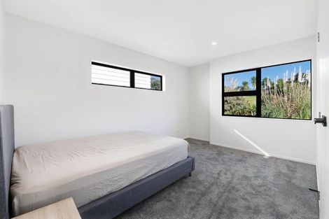 Photo of property in 4 Pleasant Way, Matakatia, Whangaparaoa, 0930