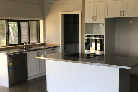 Photo of property in 36 Mcgregor Road, Clevedon, 2582