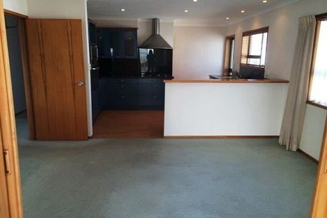 Photo of property in 1/37 Takutai Avenue, Half Moon Bay, Auckland, 2012