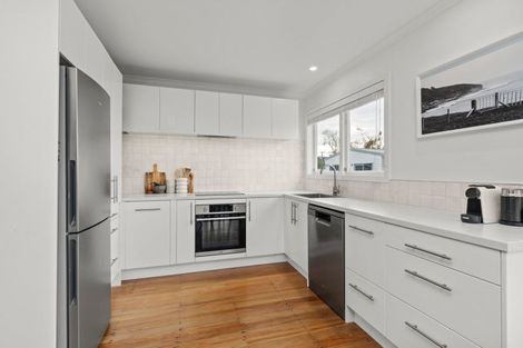 Photo of property in 16 English Street, St Andrews, Hamilton, 3200