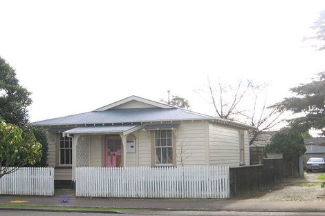 Photo of property in 23 Manson Street, Terrace End, Palmerston North, 4410