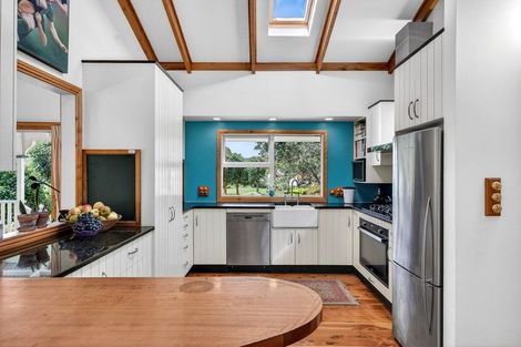 Photo of property in 41 Oxford Street, Martinborough, 5711