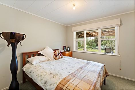 Photo of property in 30 Convent Road, Otaki, 5512