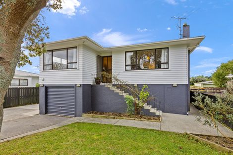Photo of property in 6 Claridge Street, Glen Eden, Auckland, 0602