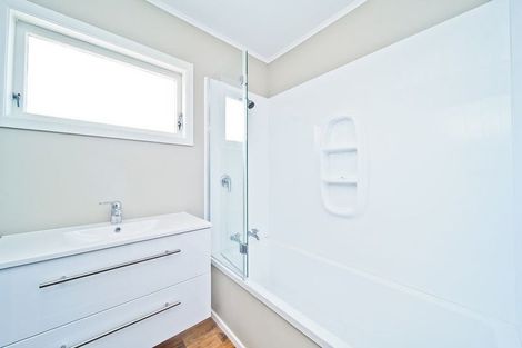 Photo of property in 8 Gwendoline Place, Glenview, Hamilton, 3206