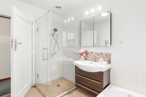 Photo of property in 21 Moreland Avenue, Papanui, Christchurch, 8053